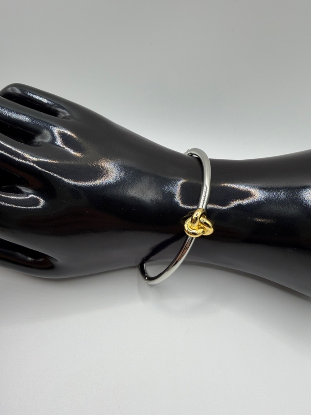 Kate Spade double knot hinged bangle (93) - Picture 5 of 5